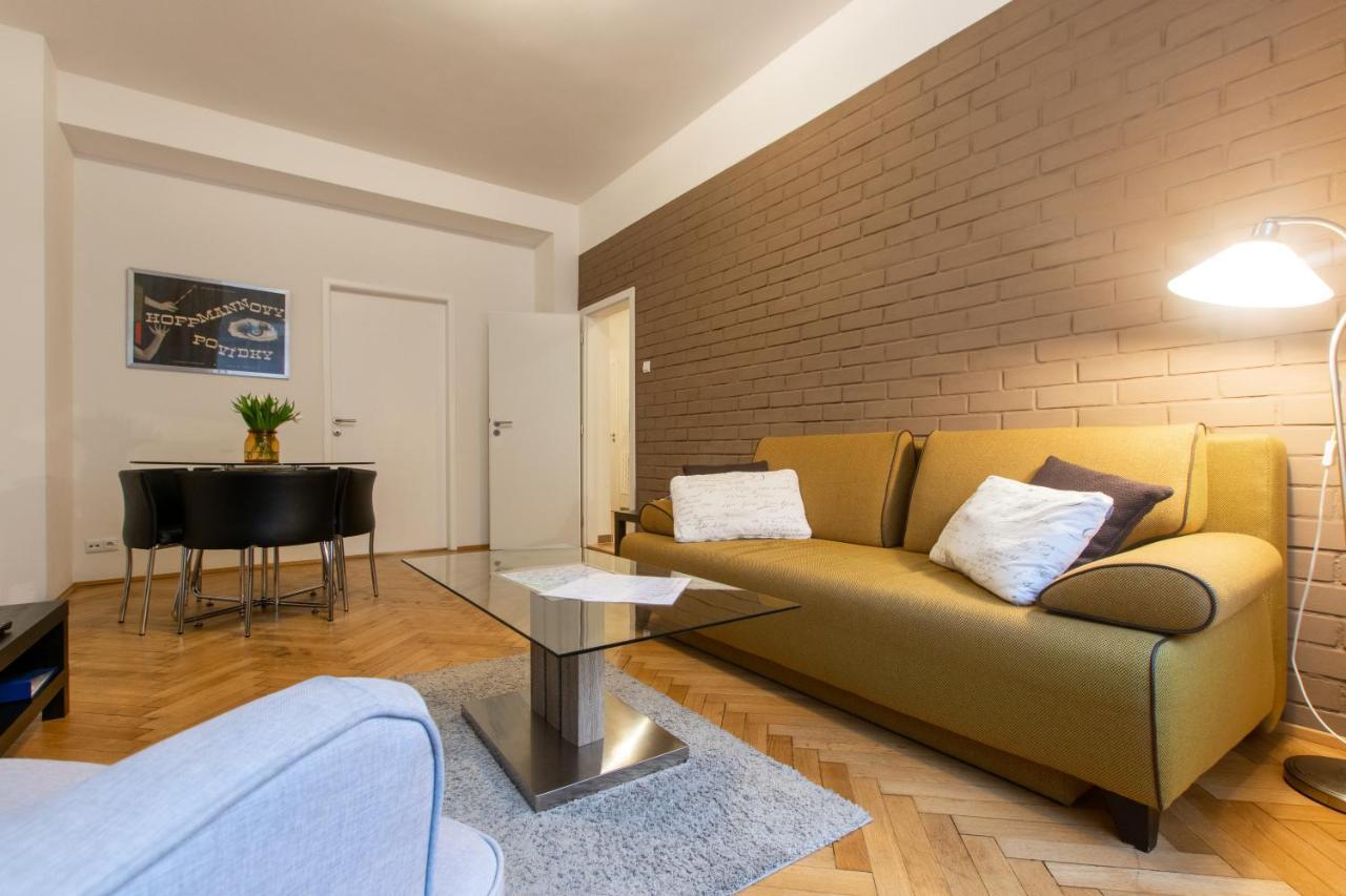 Apartamento As Apartments. National Theatre Apt. Old Town